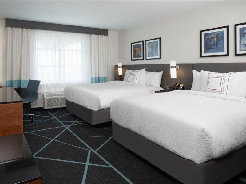Fairfield & By Marriott Camarillo