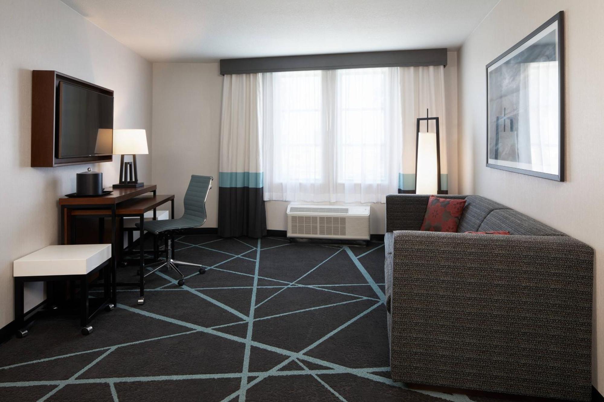 Hotel Fairfield & By Marriott Camarillo