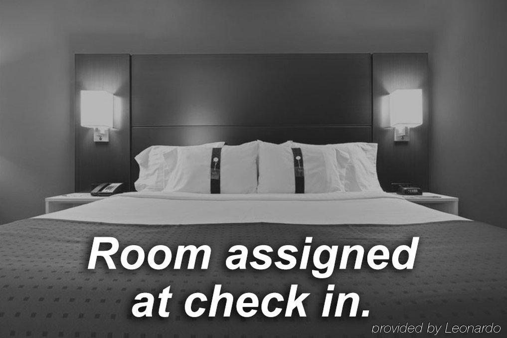 Hotel Fairfield & By Marriott 3*